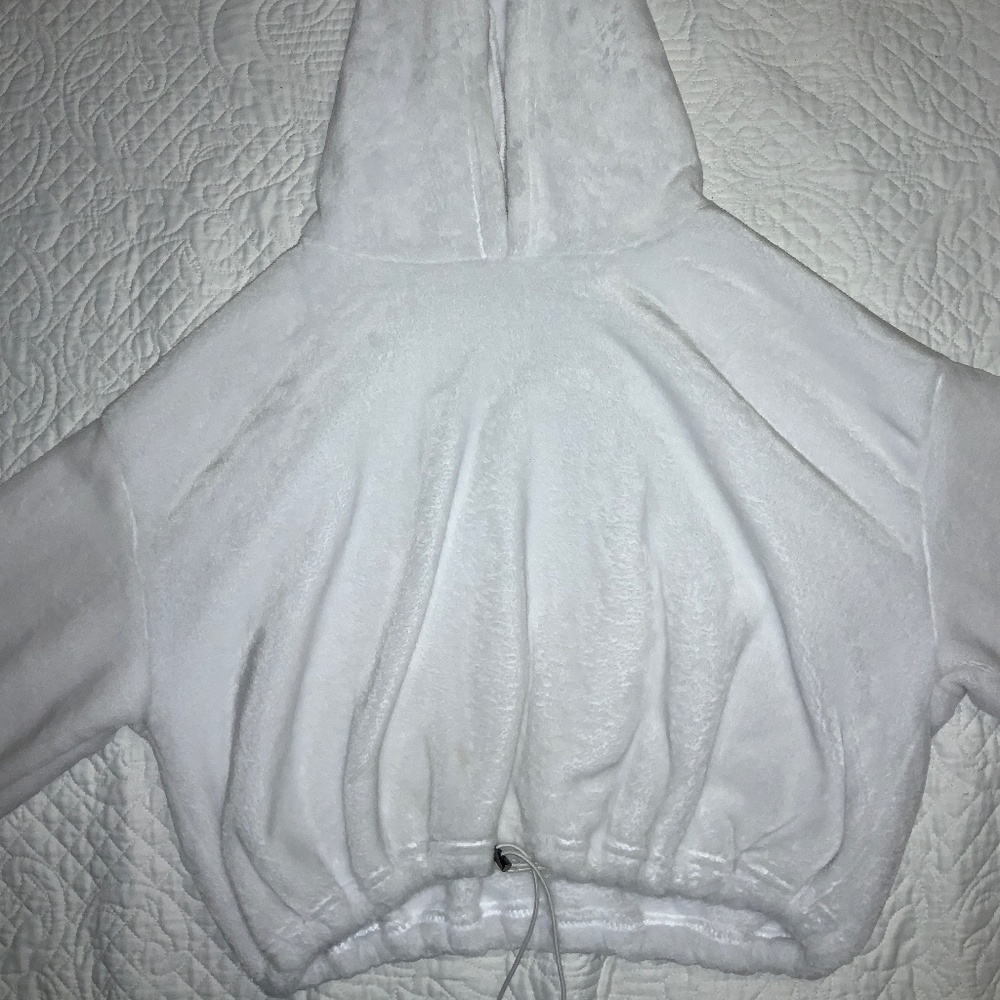 SUPER COMFORTABLE FUZZY SWEATER